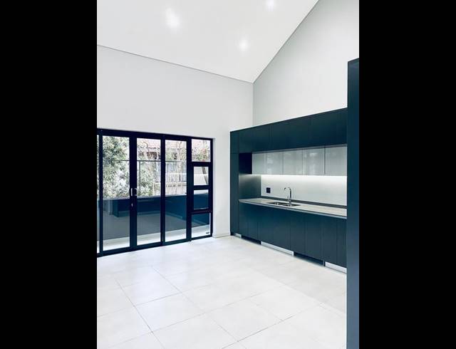 1 BEDROOM COMPLEX FOR SALE IN MENLO PARK